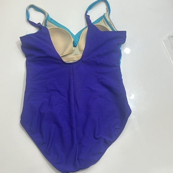 Miraclesuit Size 14 Slimming One Piece Suit Item# 9B - Picture 4 of 10